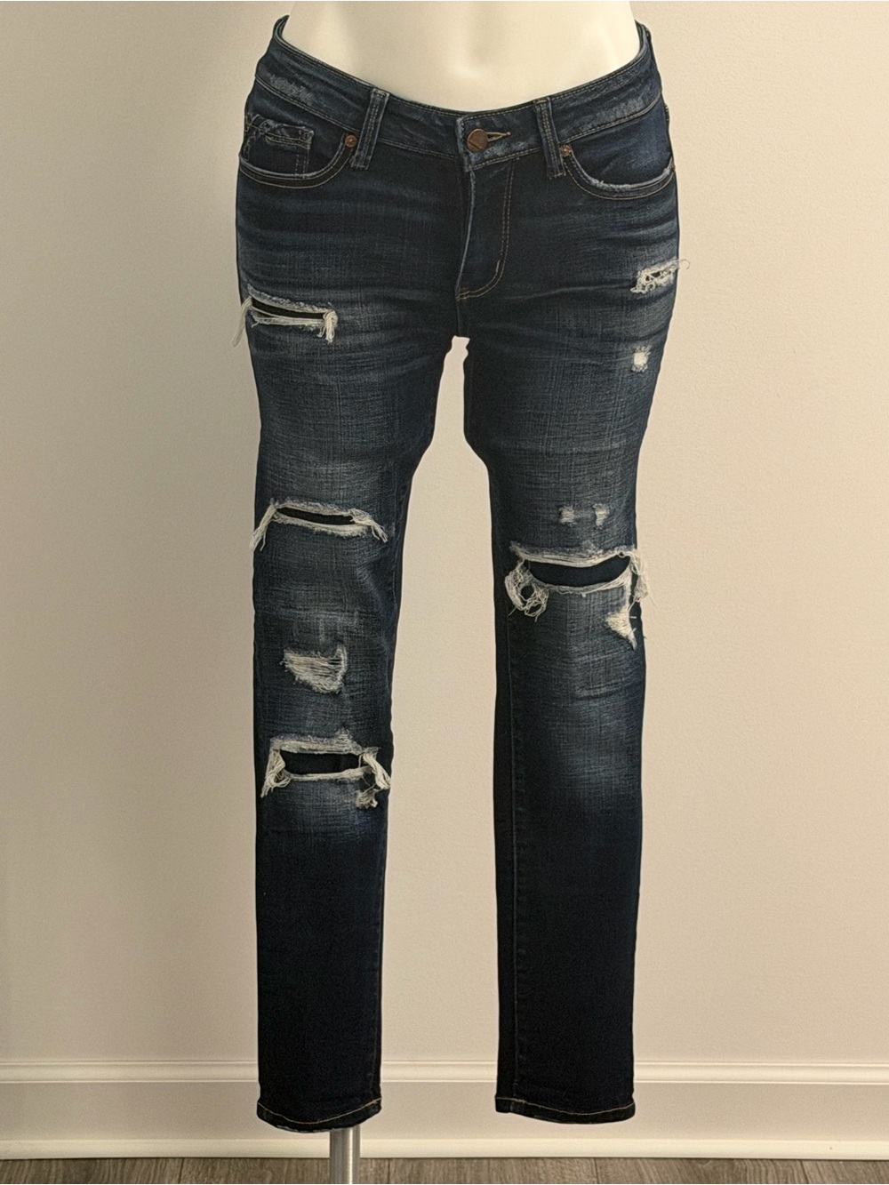 Buckle Black Dark Blue Distressed Slim Jeans